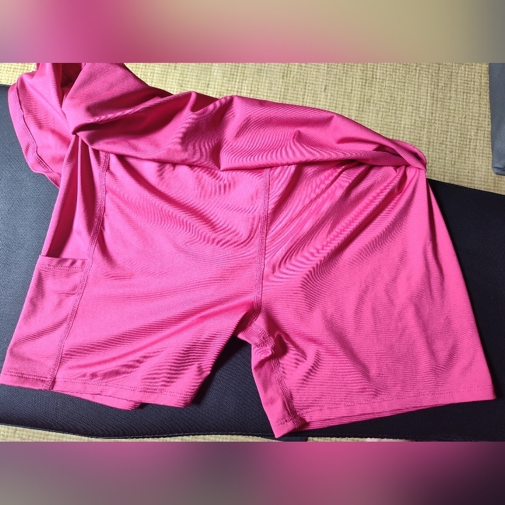 Tommy Bahama Women's Hot Pink Golf Skort | Size Large - Picture 4 of 5
